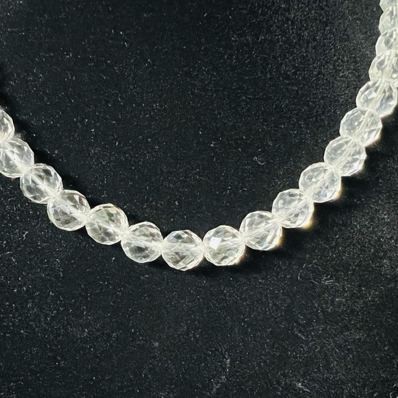 Vintage Clear Faceted Graduated Glass Crystal Bead Necklace with Silver Clasp - Picture 6 of 12